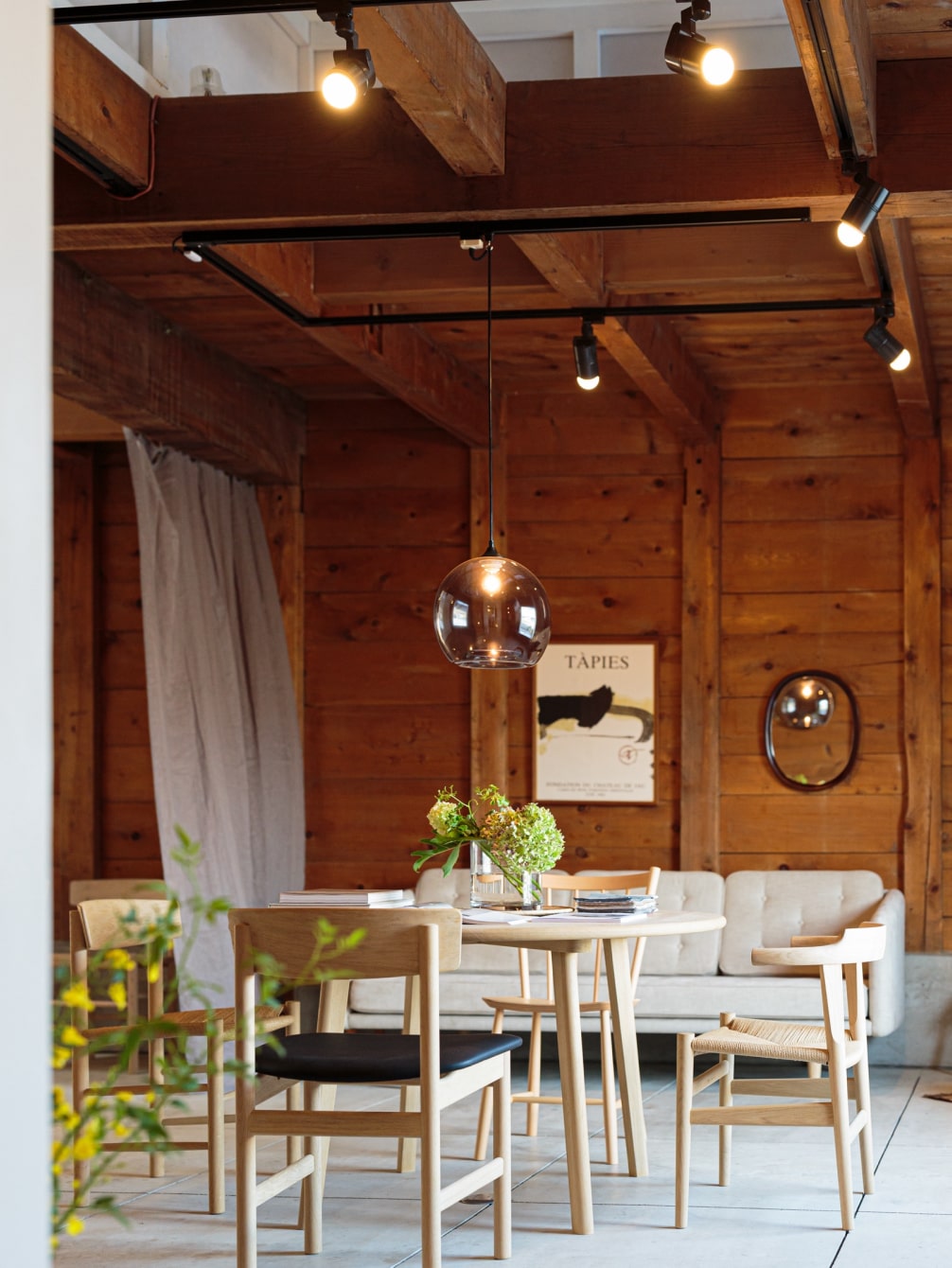 Showroom Image